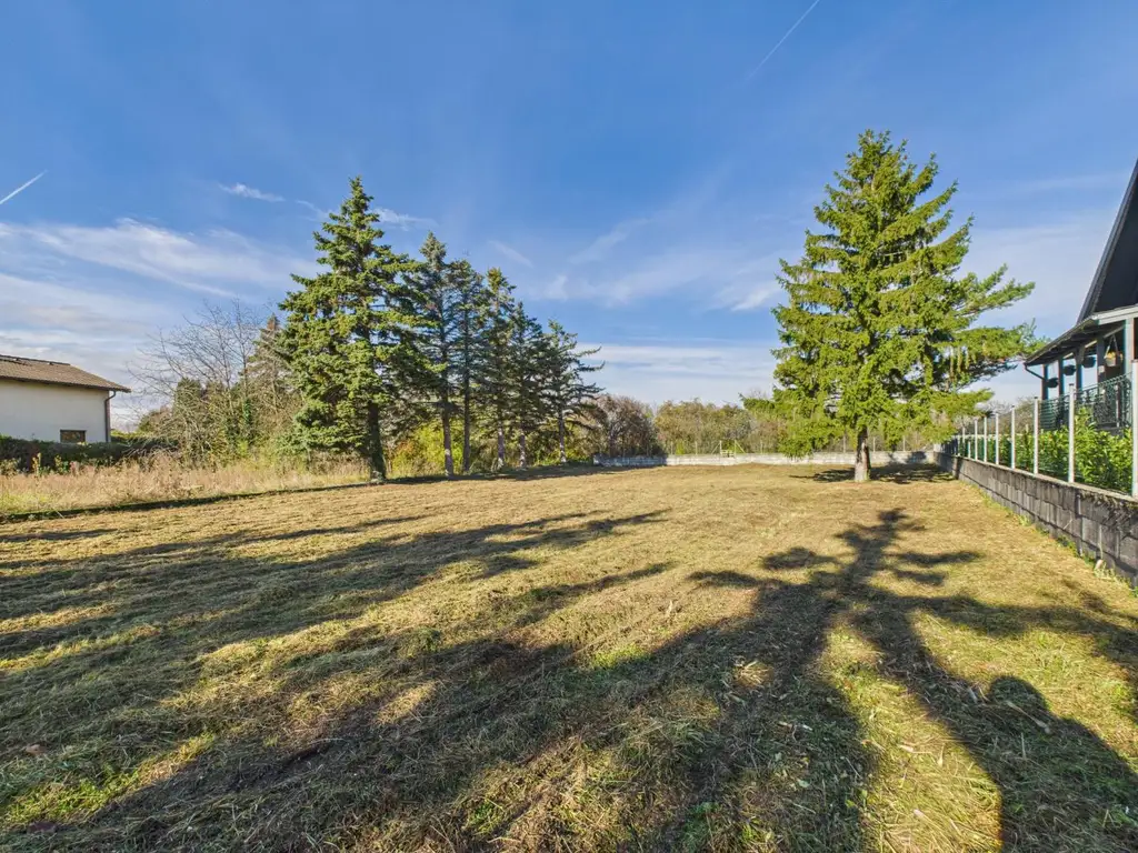 Sonniges Baugrundstück in Sollenau zu kaufen!