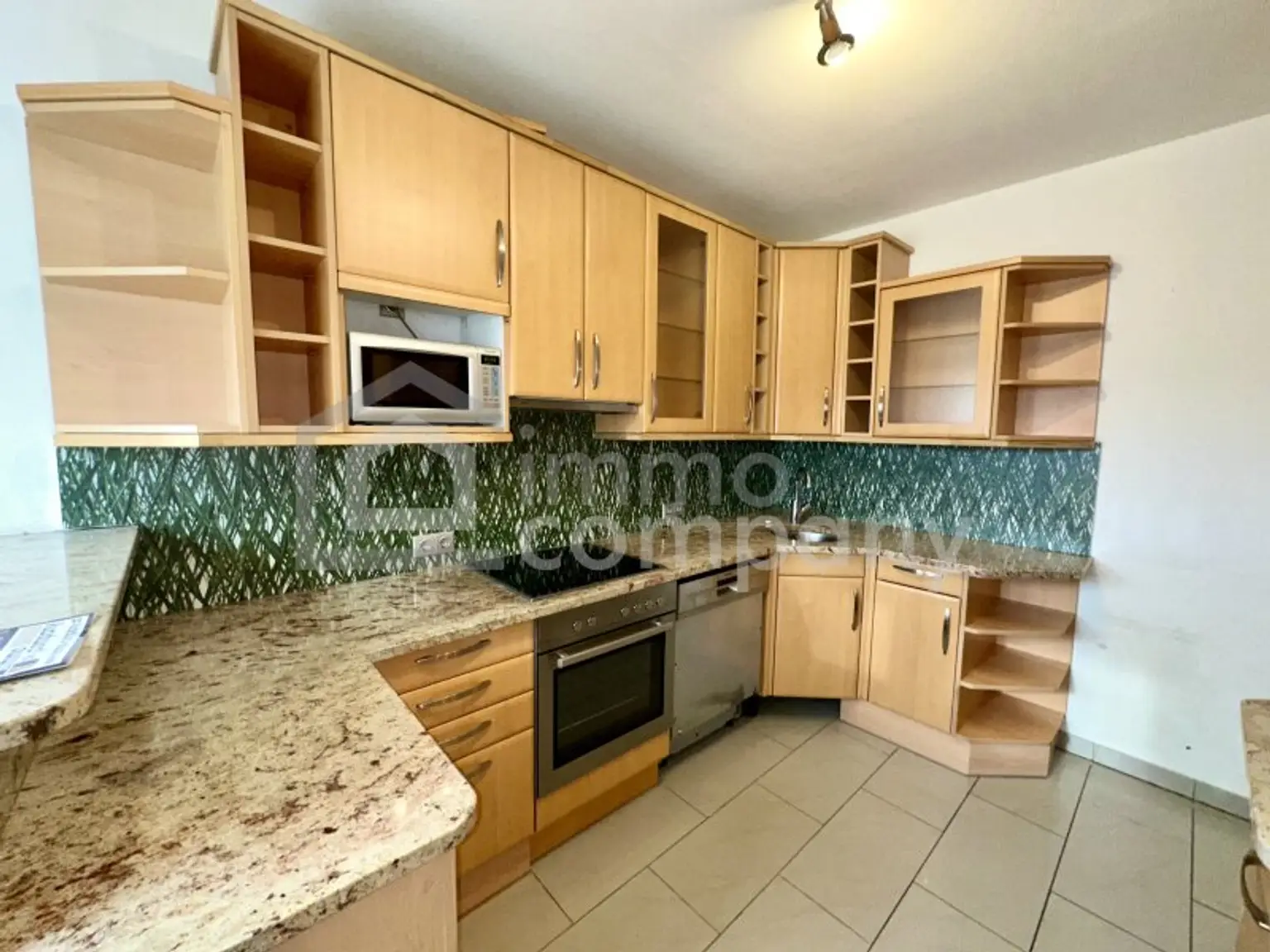 Geräumige 4-Zimmer-Wohnung mit Loggia in Strasshof – Ihr neues Zuhause wartet!