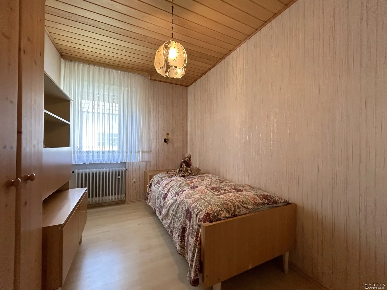 Zimmer 2 EG