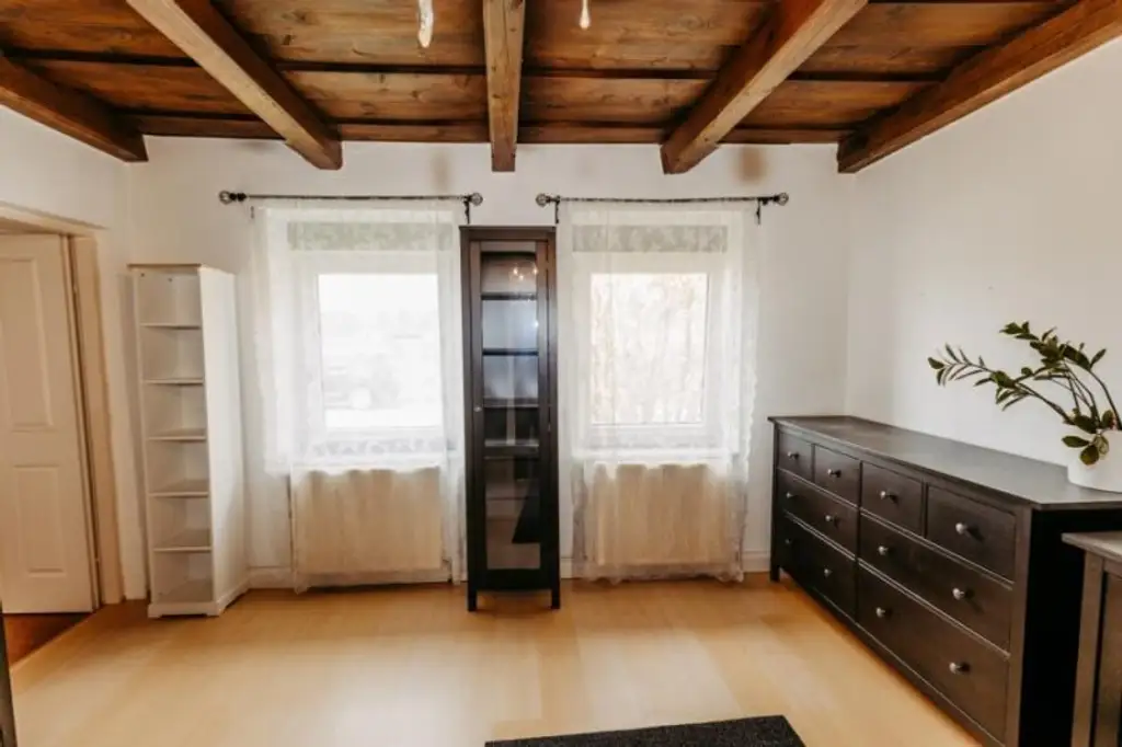 Gepflegtes, neu revitalisiertes  und liebevoll erhaltenes Landhaus. Natur, Sonne, Ruhe,  Seelenheil.