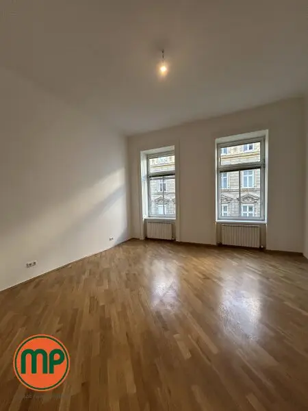 Exklusive Altbau-Residenz mit hohen Räumen und klassischem Flair