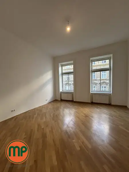 Exklusive Altbau-Residenz mit hohen Räumen und klassischem Flair