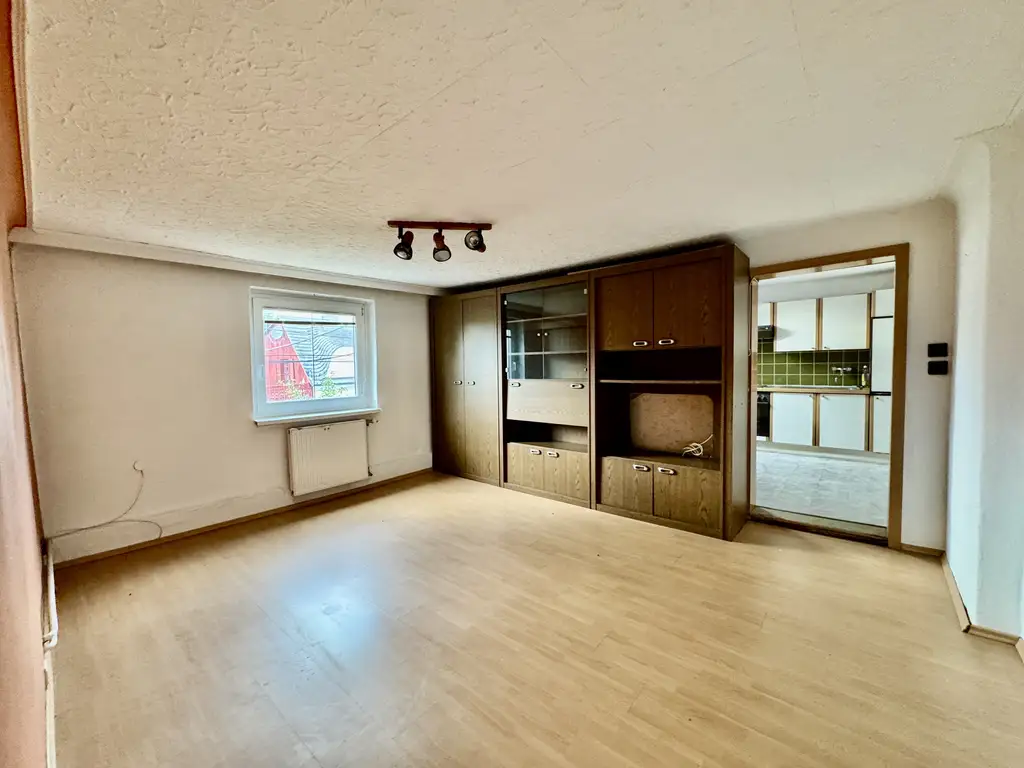 EINMALIGE GELEGENHEIT !!! HAUS MIT ZWEI WOHNEINHEITEN ZUM SUPERPREIS