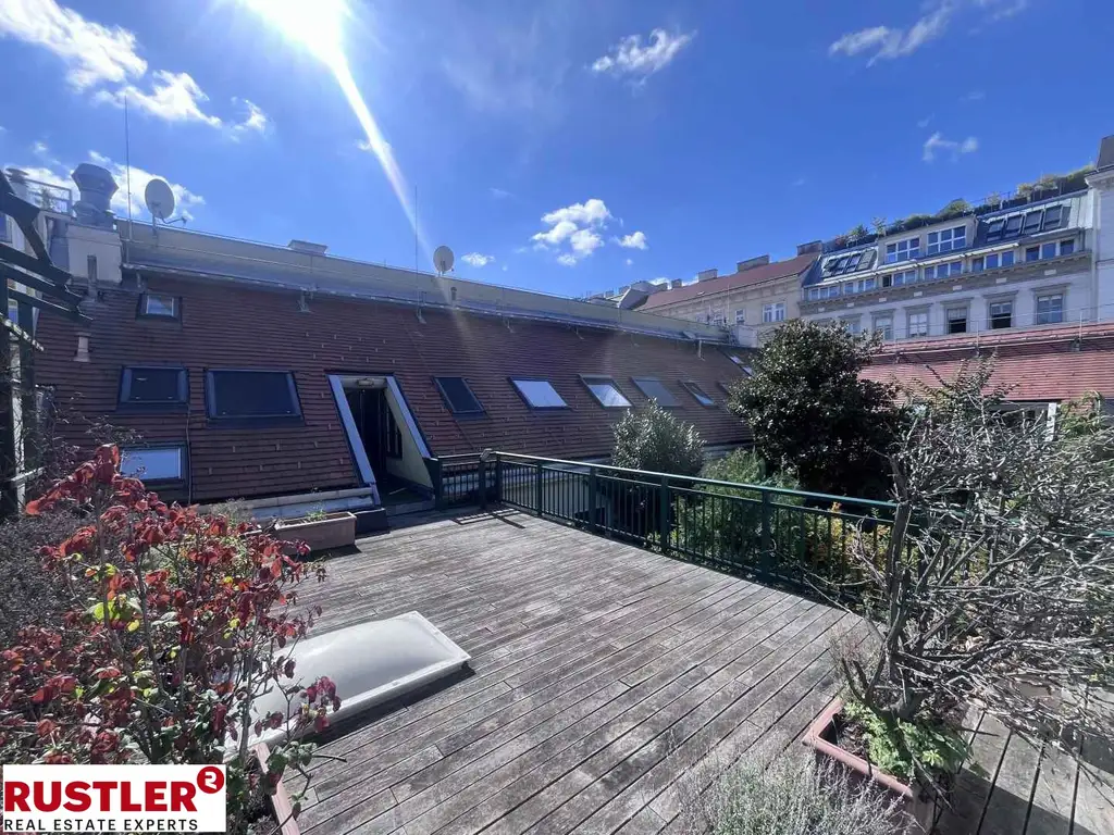 Einzigartiges Stadthaus im Herzen Mariahilfs | Dachterrasse | Garagenstellplatz vor der Haustüre