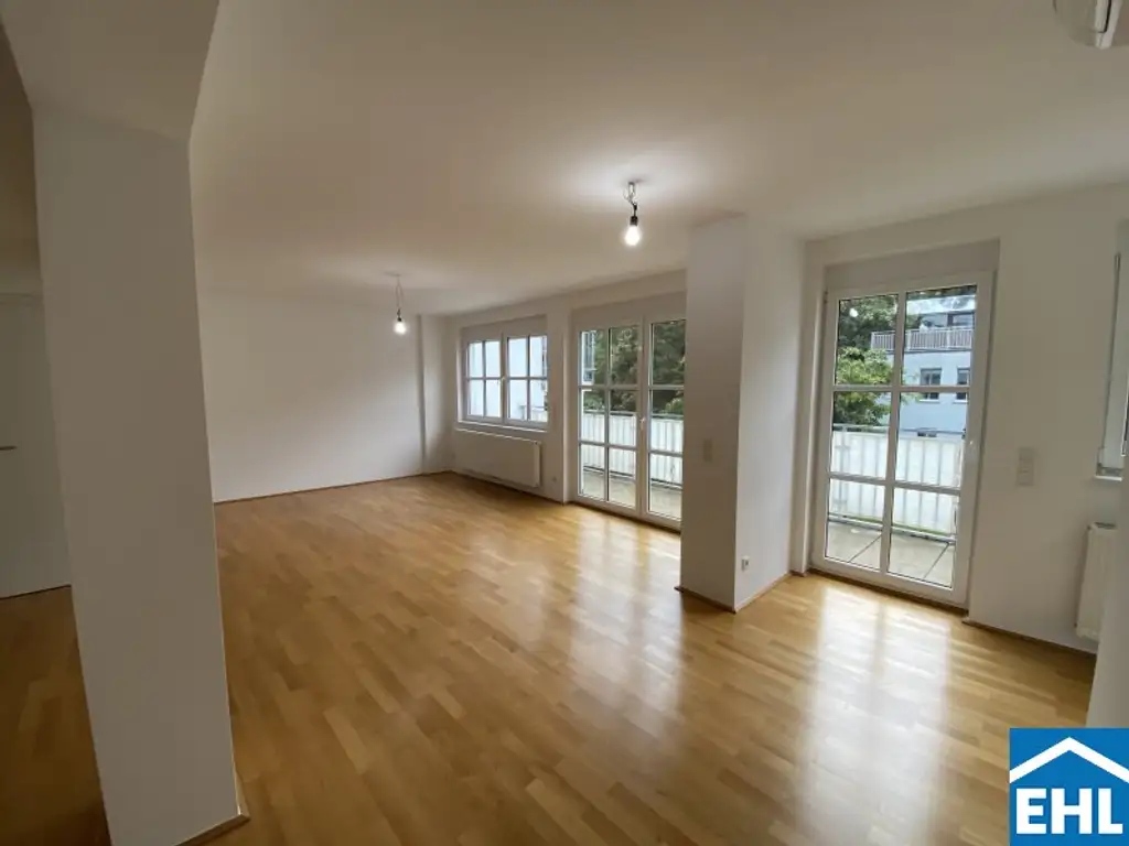 Ruhige Dachgeschosswohnung Terrasse und Balkon !