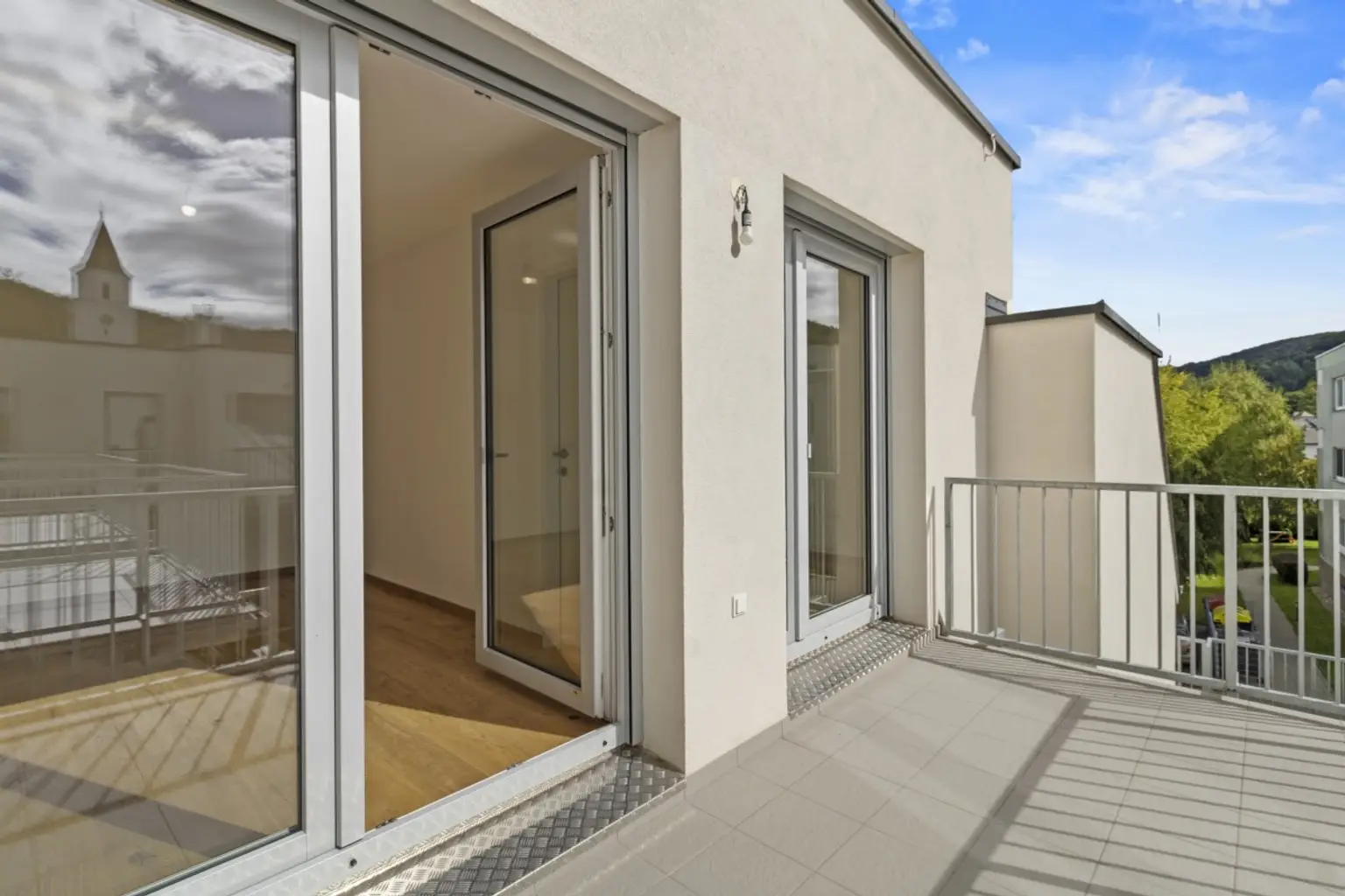 C | ++ HELL & FREUNDLICH – 3 Zimmer-Wohnung mit BALKON ++ | Prima Service Immobilien