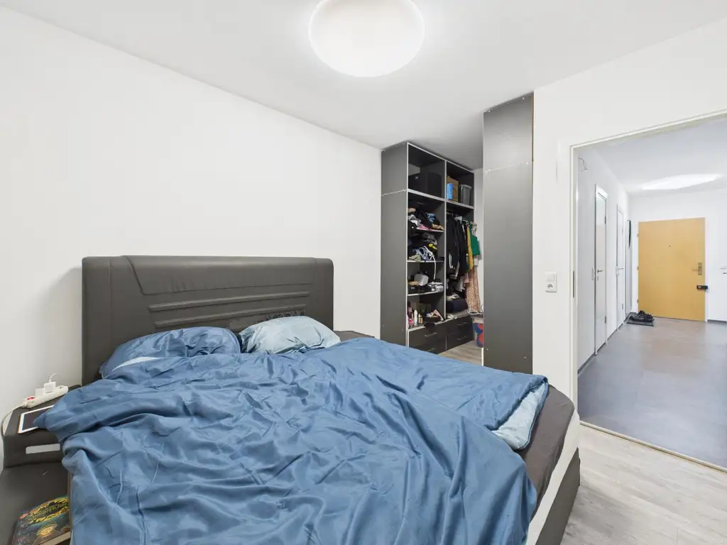 Großzügige 3-Zimmer-Wohnung mit Loggia in begehrter Welser Wohnlage – neuwertig, hell & sofort beziehbar