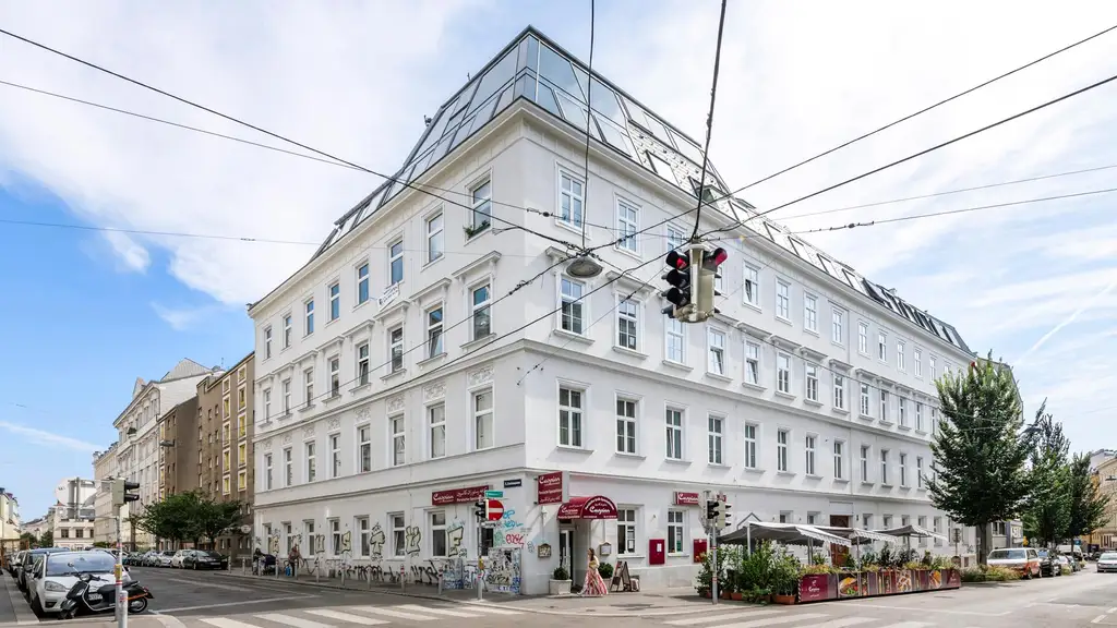 Wohnen über den Dächern Wiens – Maisonette-Highlight mit 3 Aussenflächen mitten im 7. Bezirk!