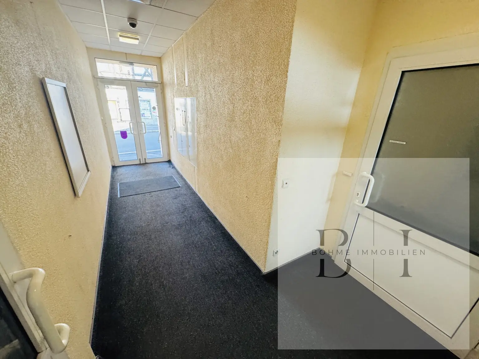 Flur (2)
