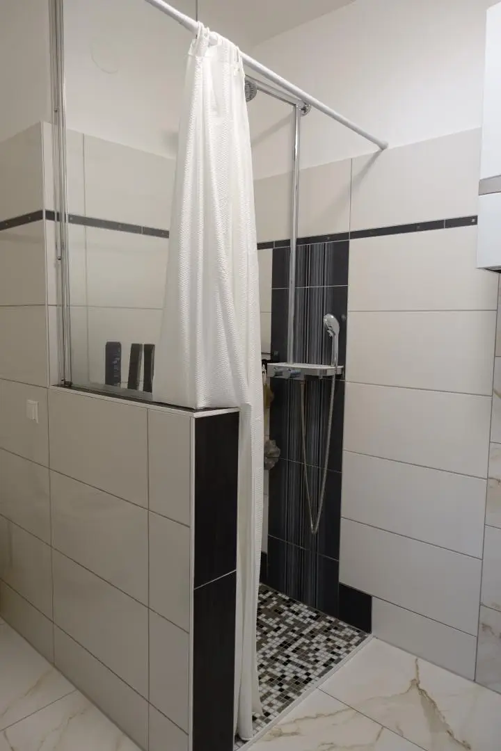 Dusche
