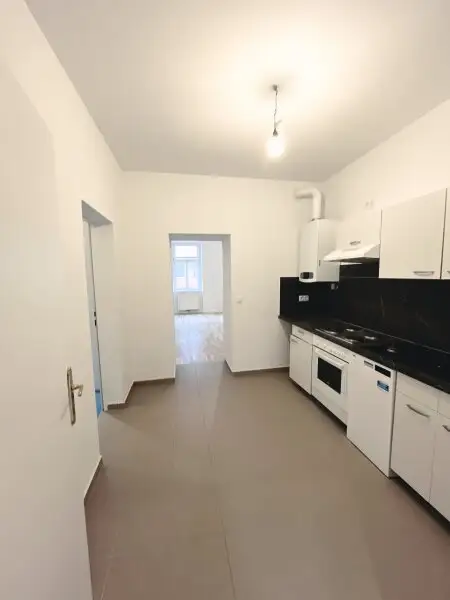 Freundliche und effiziente 3-Zimmerwohnung in schön saniertem Haus