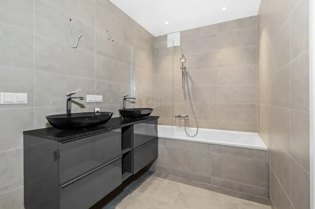 Q-Tower ! Moderne 3 Zimmer mit Balkon & Stellplatz/ +++RE/MAX Trend+++