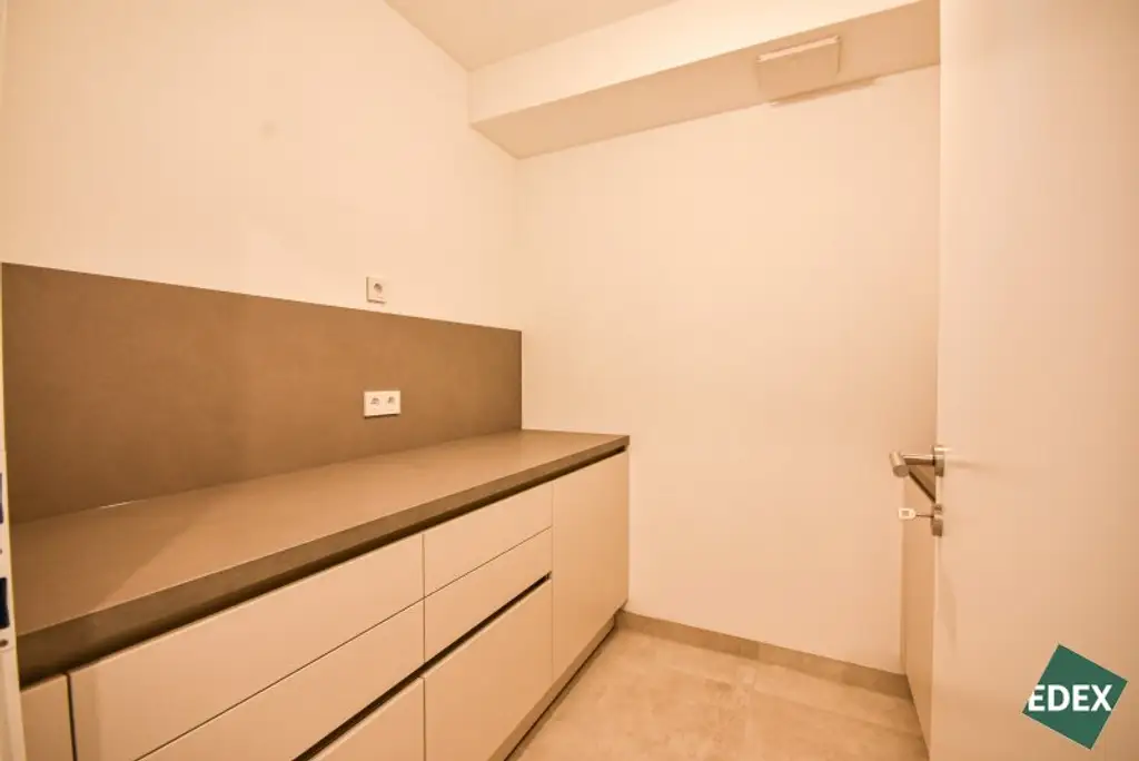 Erstbezug: Modernes 3-Zimmer-Büro mit Kühlung im 18. Bezirk