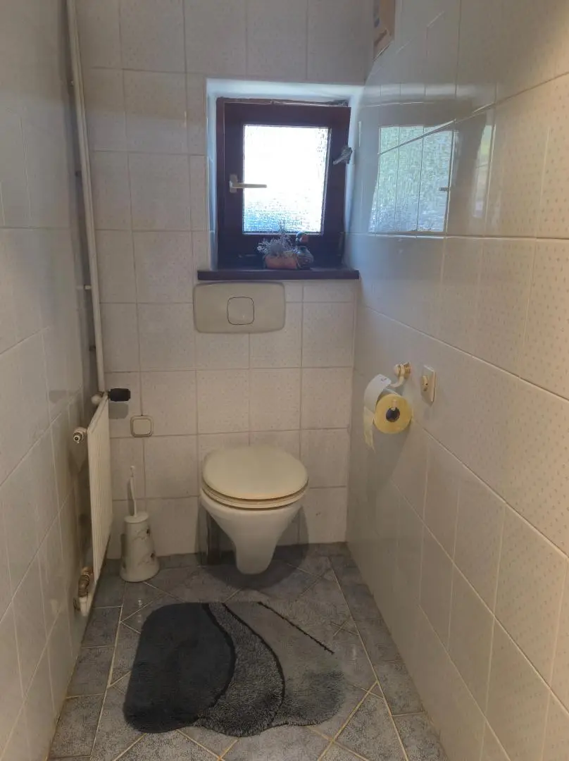 Wunderschöner Dreikanthof in Ruhelage mit Reithalle