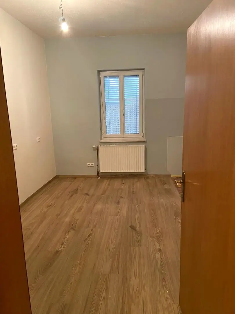 Wohnhaus mit Garten und Terrasse