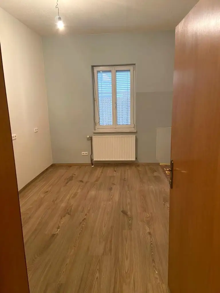 Wohnhaus mit Garten und Terrasse