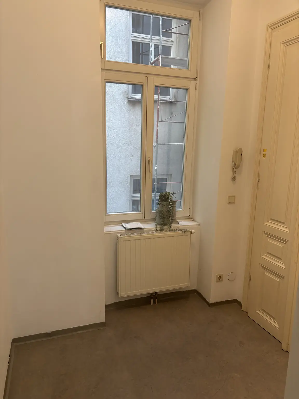 Sehr ruhiges  Altbauarpartment ca. 43m² in Toplage 1090 Wien !
