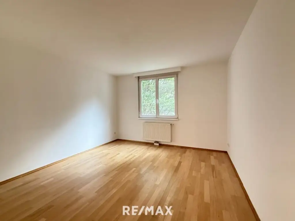 Moderne 4-Zimmer-Maisonette mit Garten