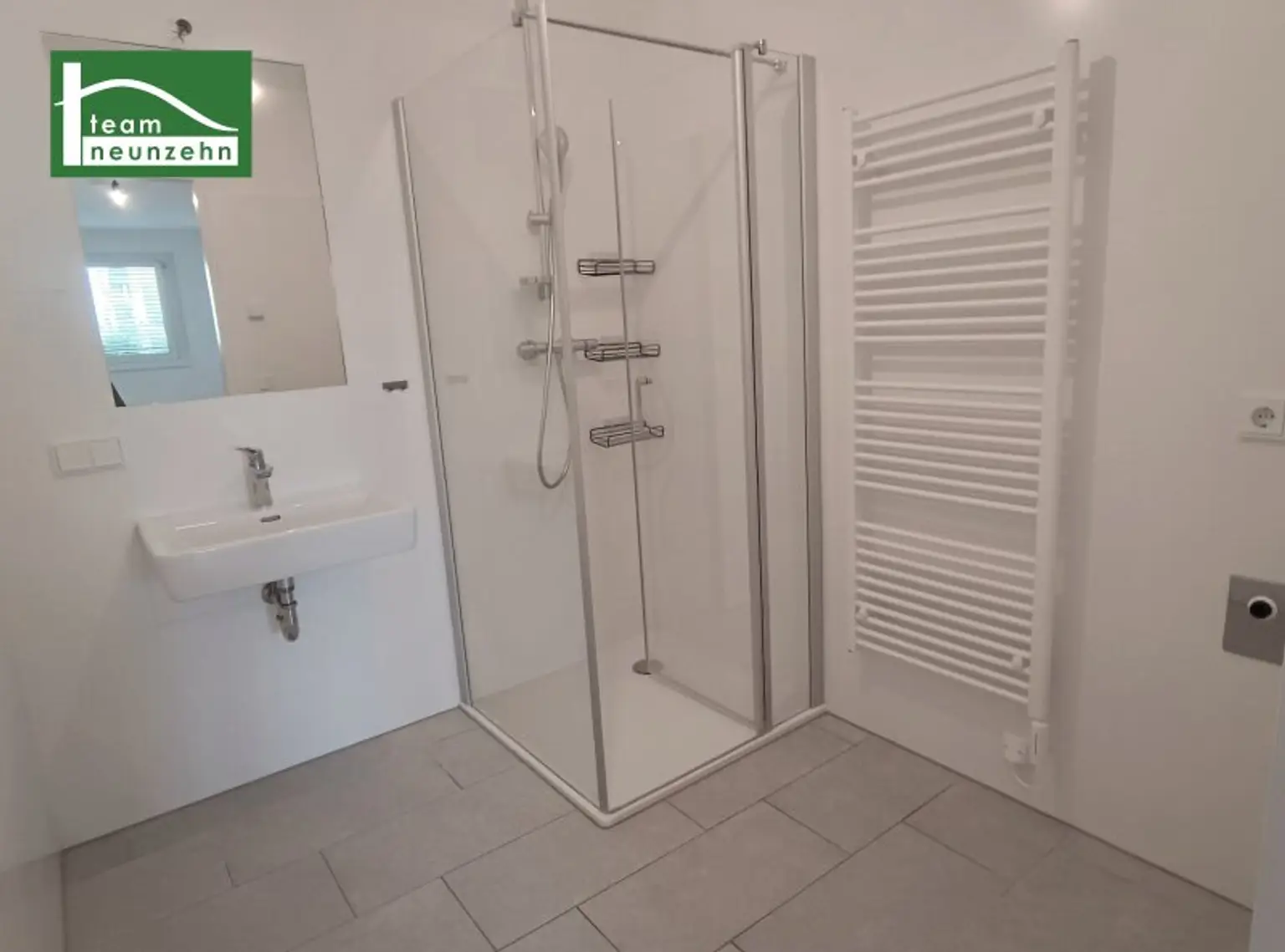 MITTEN IN DER STADT Ruhe auf der begrünten Terrasse genießen - 2 Zimmer Neubauwohnung. - WOHNTRAUM