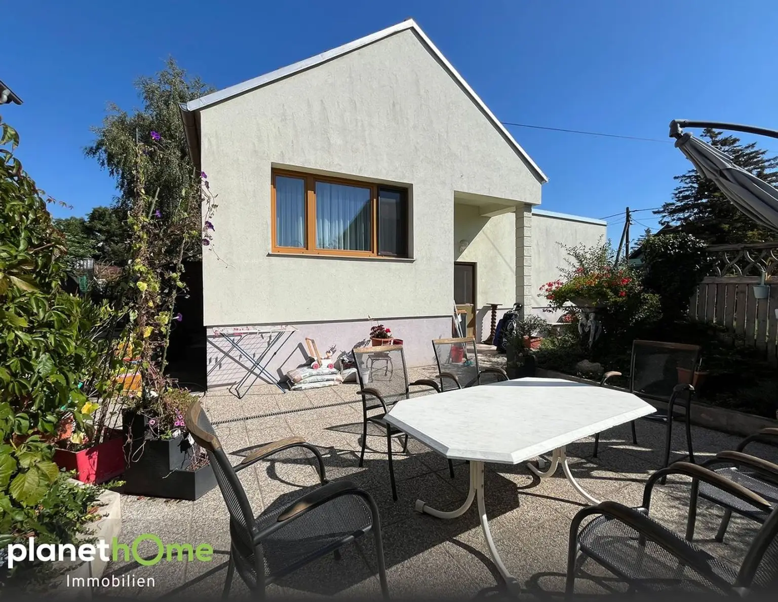 Charmantes, sonniges Grundstück mit Ferienhaus im Ortsteil Föhrenhain in Gerasdorf bei Wien