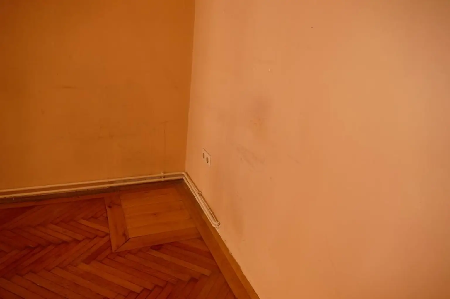 Zentral begehbar, charmante Ideal-Single-Student- Mietwohnung.