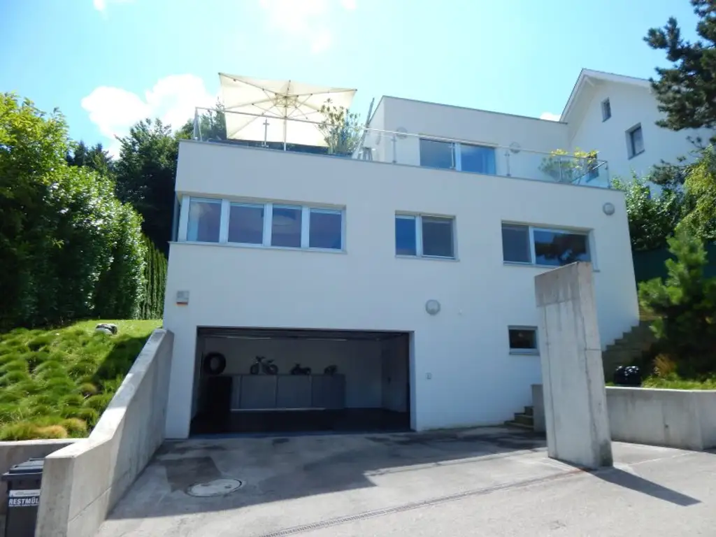 "Wohntraum" Villa mit Pool - Fernblick und direkten Zugang zum Wald