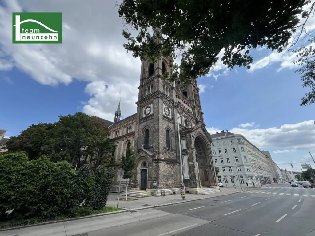 Stadt-Wohnung: Charmant sanierte Altbauwohnung im gepflegten Gründerzeithaus in absoluter Hofruhelage - unweit der Volksoper - JETZT ANFRAGEN