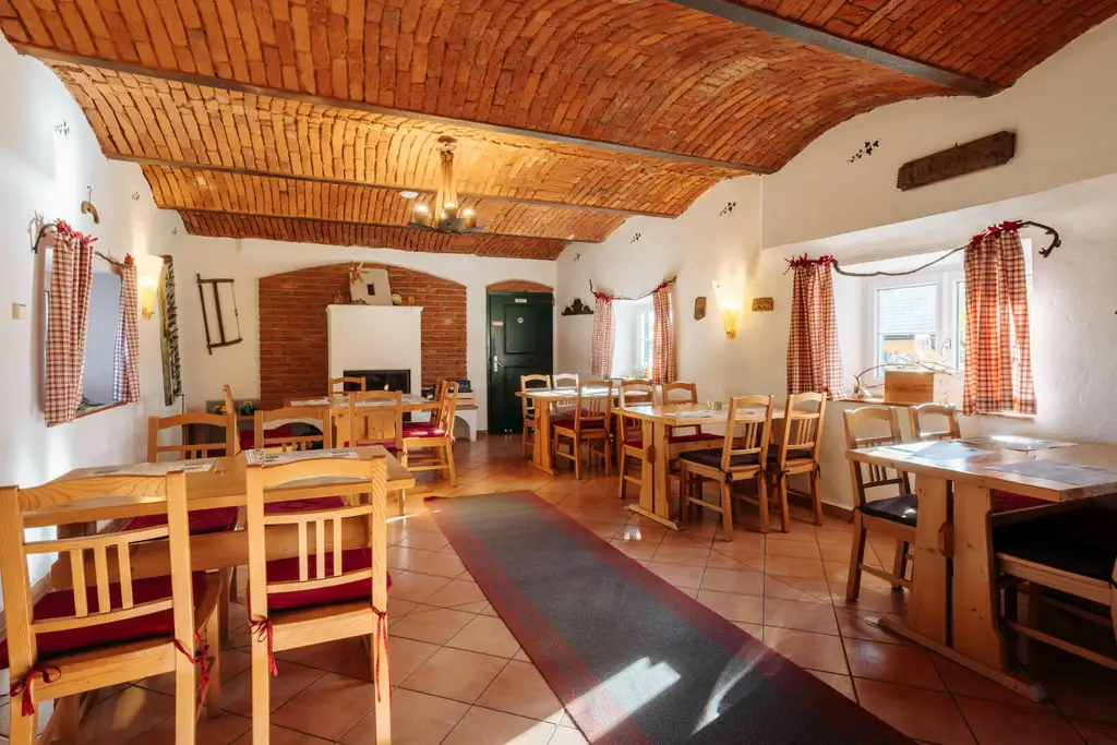 Buschenschank/Heuriger Eory zum Traubenkogel zu verkaufen!