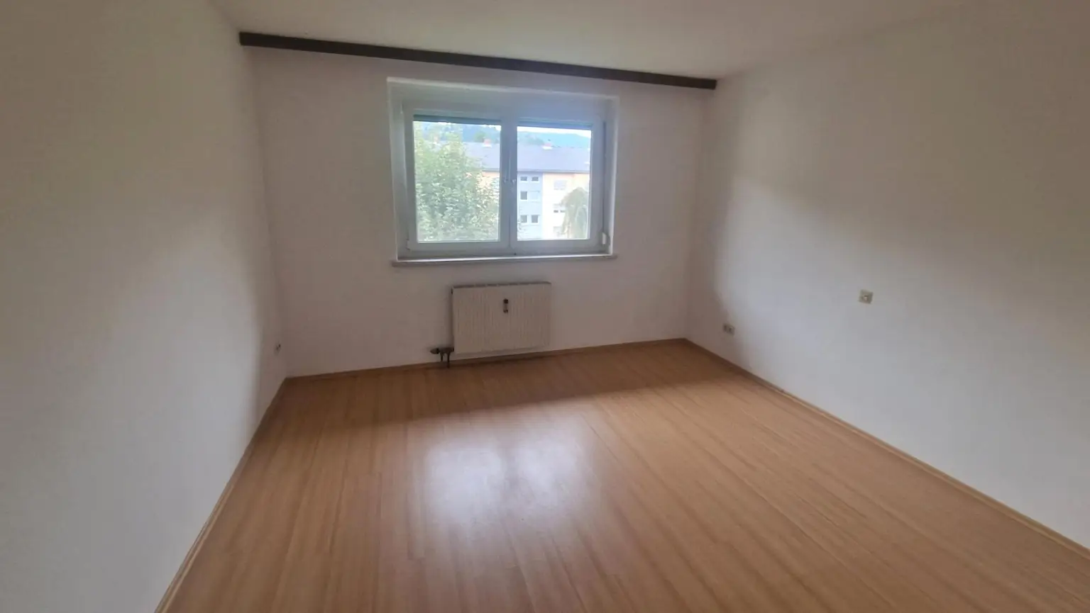 Geräumige 3-Zimmer-Wohnung mit Loggia in ruhiger Lage in Bad Schwanberg