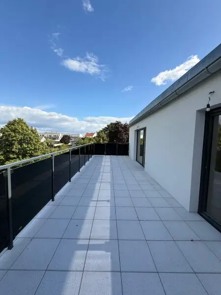 Exklusive, lichtdurchflutete Wohnung mit 2 Terrassen!