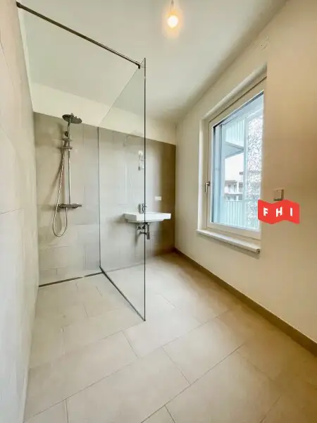 Energieeffizienter 59m² Terrassen-Erstbezug mit Erdwärme, Photovoltaik, Deckenkühlung u. weitläufiger Gemeinschaftsterrasse Nähe Schloss Belvedere