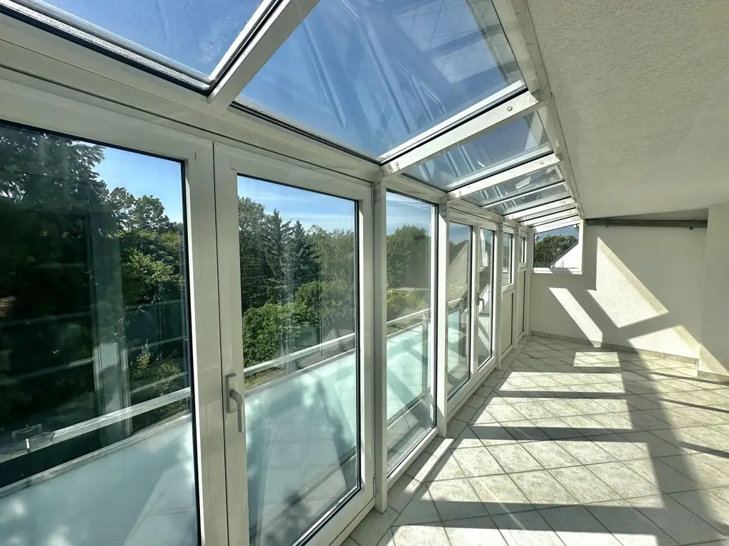 Exklusive Dachgeschosswohnung zwischen Schloss Hetzendorf und Schloss Schönbrunn