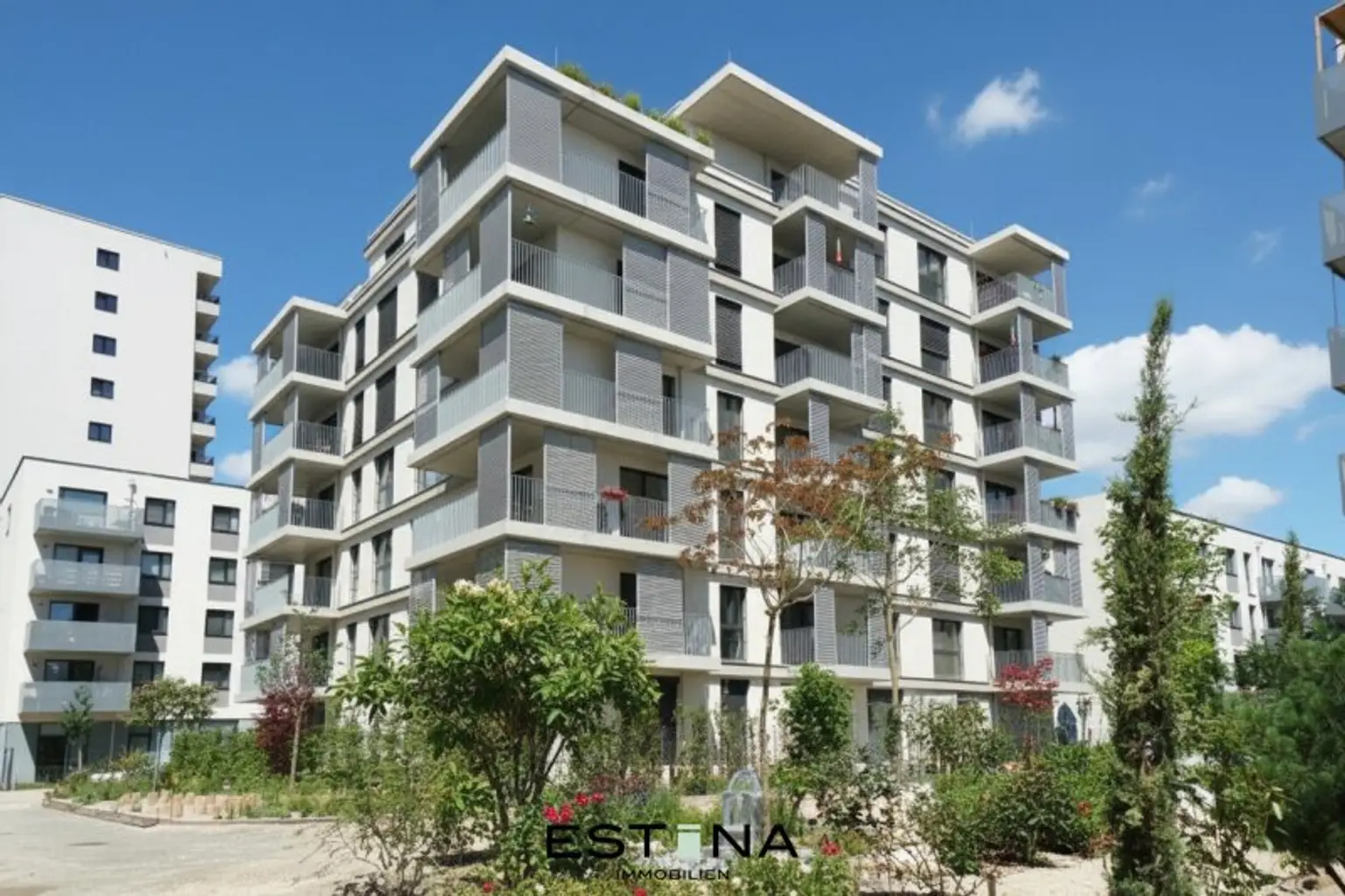 ERSTBEZUG Helle 2-Zimmerwohnung mit Balkon in ruhiger Lage