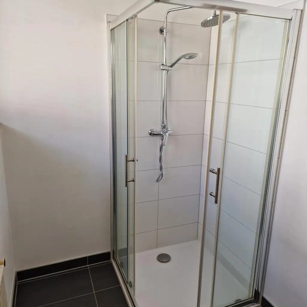 Sonnige, zentrale 2-Zimmer-Wohnung mit Loggia!