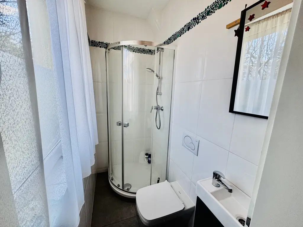 FAMILIENIDYLLE IN LEOPOLDAU – MODERNES EINFAMILIENHAUS NAHE U1