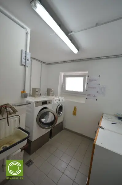CHRISTOPH CHROMECEK IMMOBILIEN - MÖDLING - Helle, zentrumsnahe und möblierte 2,5 Zimmer zur Miete!