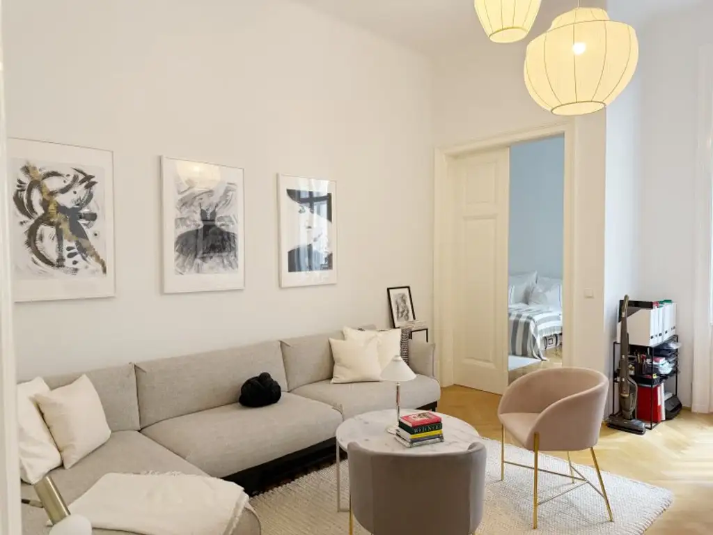 Großzügige 3,5-Zimmer-Wohnung mit Balkon im Herzen von Wien (unmöbliert)
