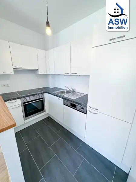 Sonnige 2-Zimmer Dachgeschoßwohnung mit Klimaanlage Nähe Elterleinplatz