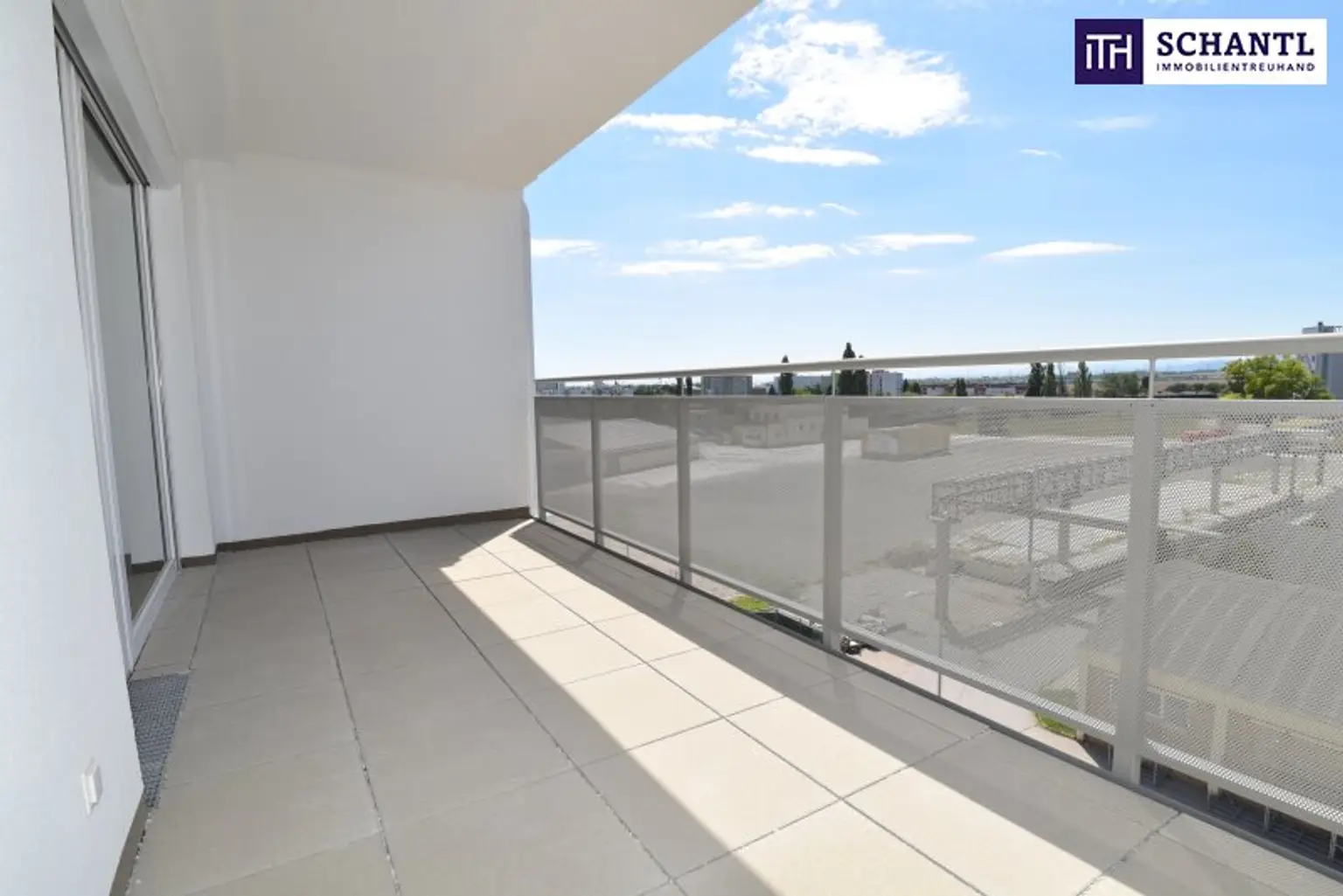 3 Zimmer-Wohnung mit dem Sonnenuntergang auf Ihrer Loggia!