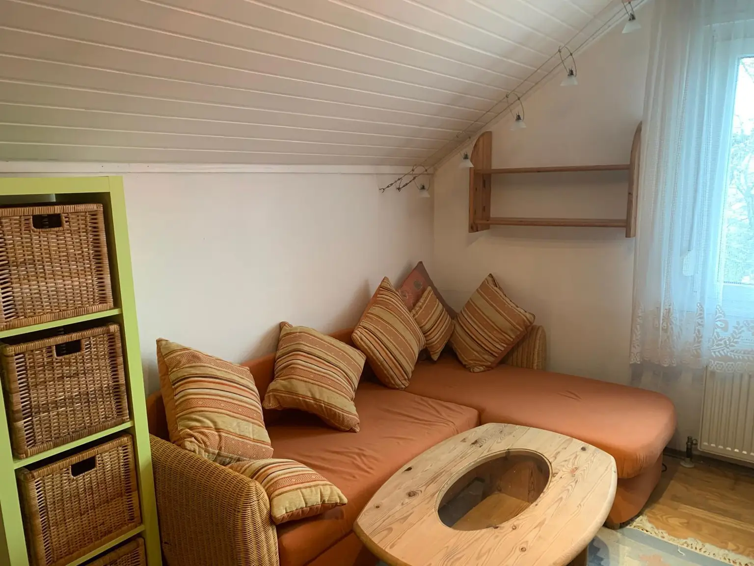 Leobendorf - Mietwohnung mit Blick ins Grüne, Region 10 Minuten vor Wien