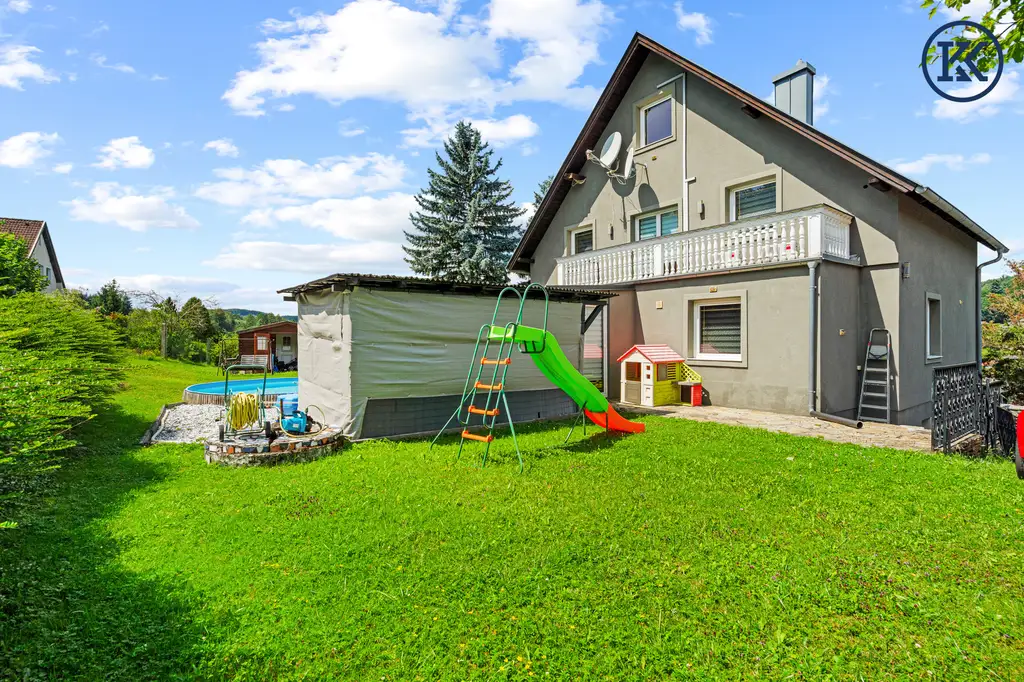 Vielseitiges Wohnhaus mit Garten, Pool & Ausblick – Ruhelage in Eichgraben