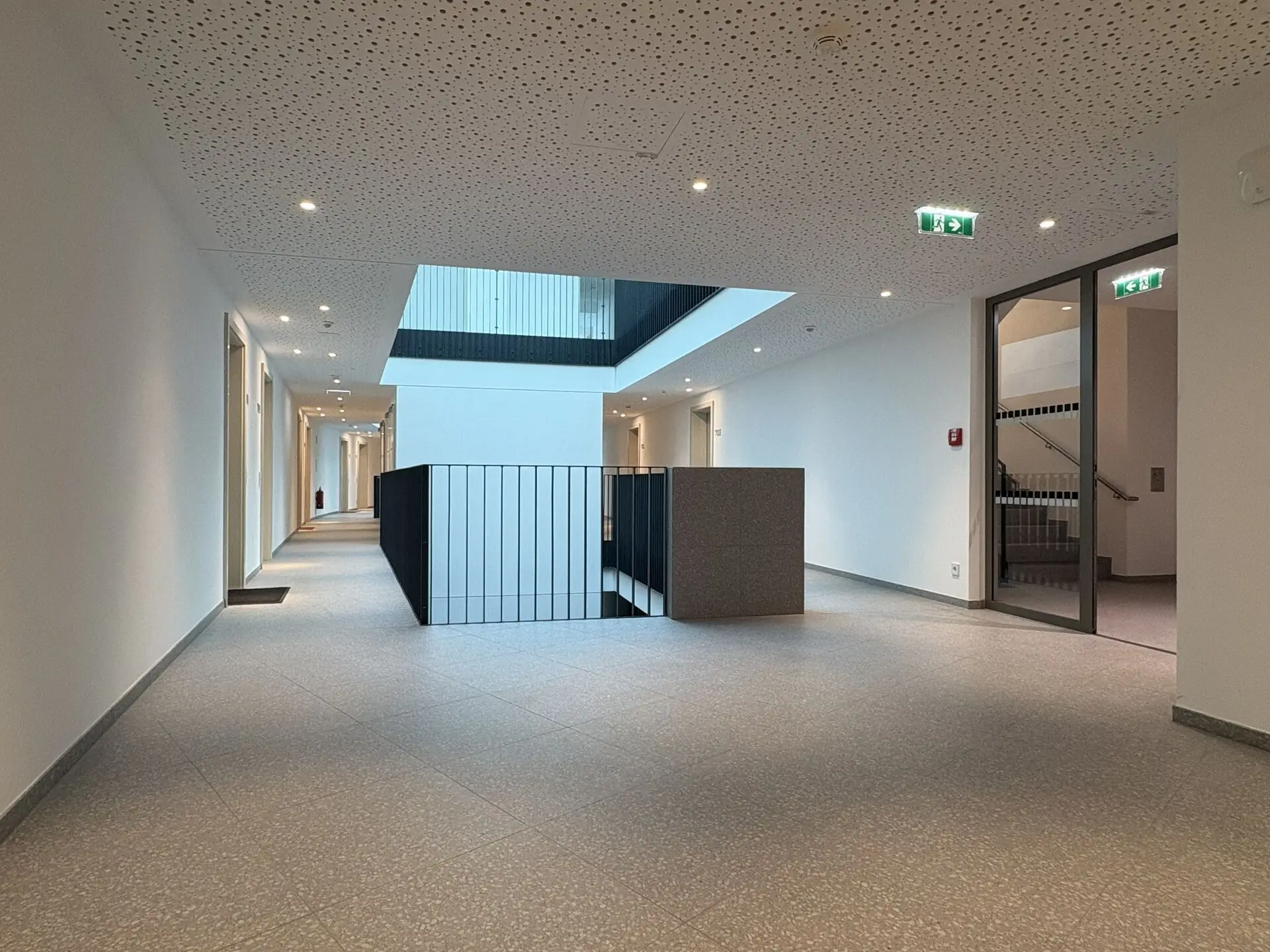 20251030_085510824_iOS