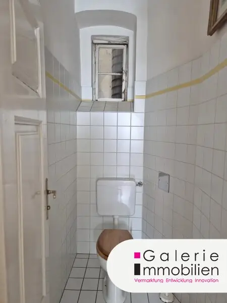 Separate Toilette