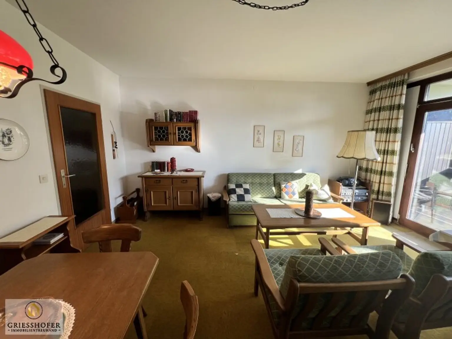 Traumhafte  Eigentumswohnung am Grundlsee mit Swimmingpool und Seezugang
