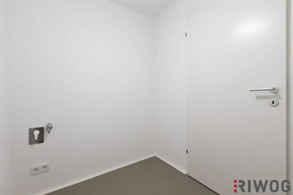 ERSTBEZUG nach Sanierung | Außergewöhnliches Loft mit Raumhöhe bis zu ca. 4,90 m | Büro/Praxis Nutzung und Kurzzeitvermietung möglich