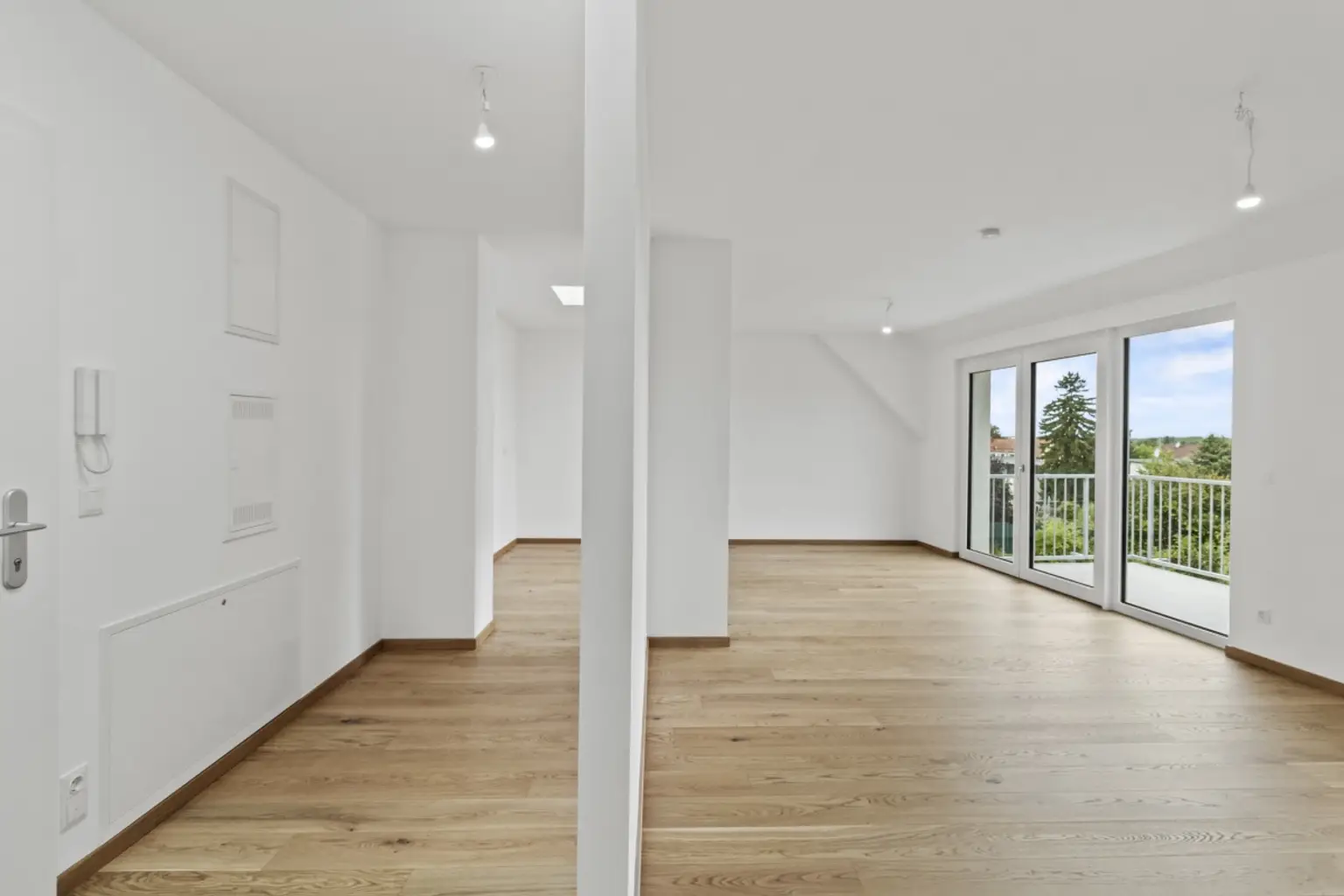 G | ++ EXKLUSIV++ Dachgeschoss mit VIER Zimmern & ZWEI Balkonen ++ | Prima Service Immobilien