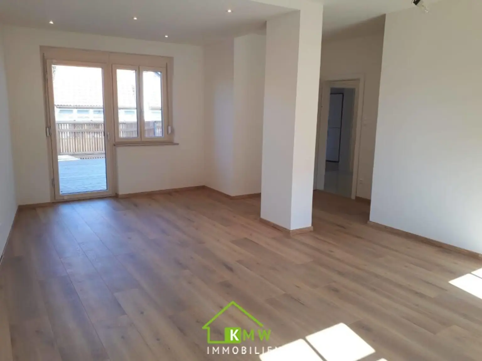 TOP-5-Zimmer-Wohnung in zentraler Ruhelage