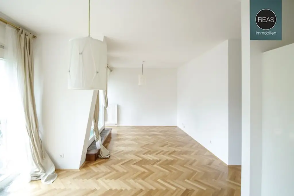 Traumwohnung mit Balkon, Terrasse und Garage in exklusiver Gartenanlage bei der Hohen Warte!