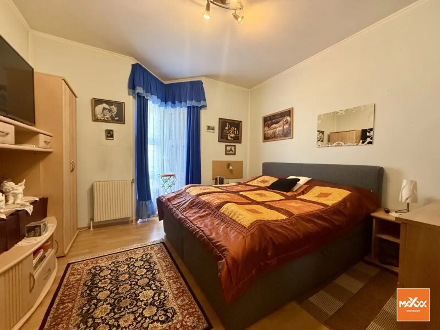 3-Zimmer-Wohnung mit verglaster Loggia und Grünblick!
