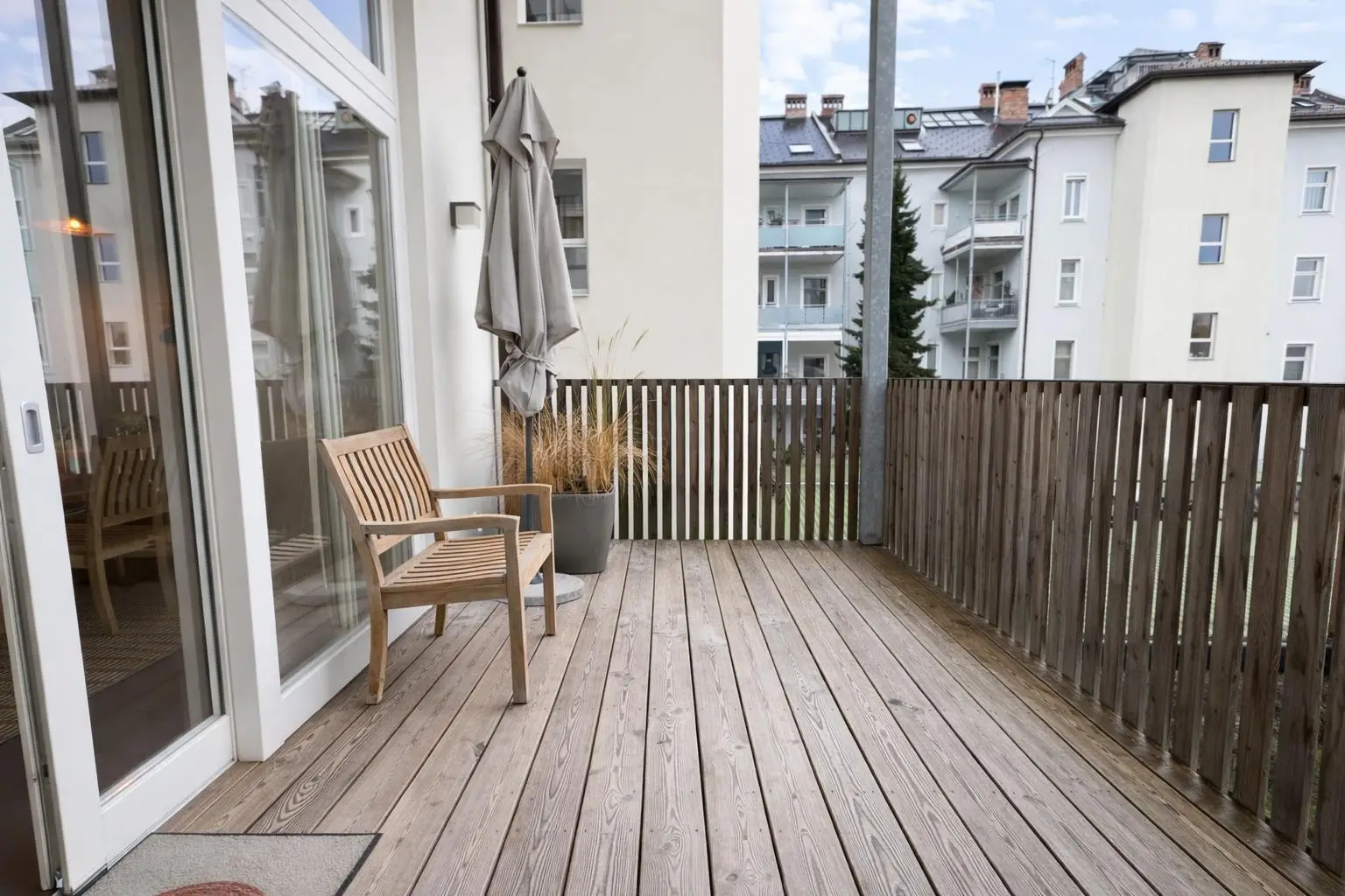 Terrasse groß